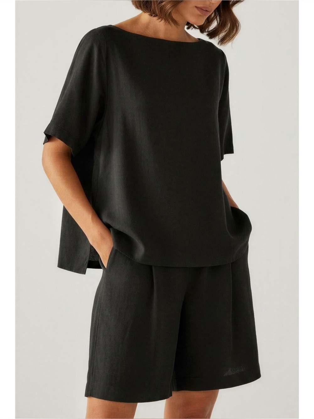 JAKI LONDON Esther Boxy Linen Tee, Black, Small